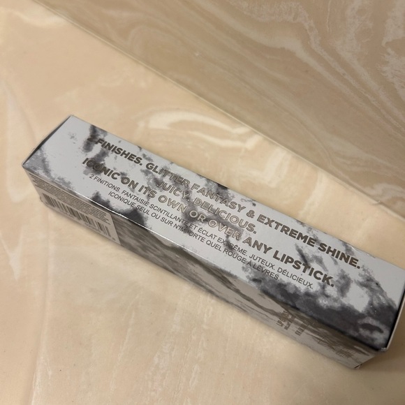 Jeffree Star The Gloss Funeral Parlour - Picture 3 of 3